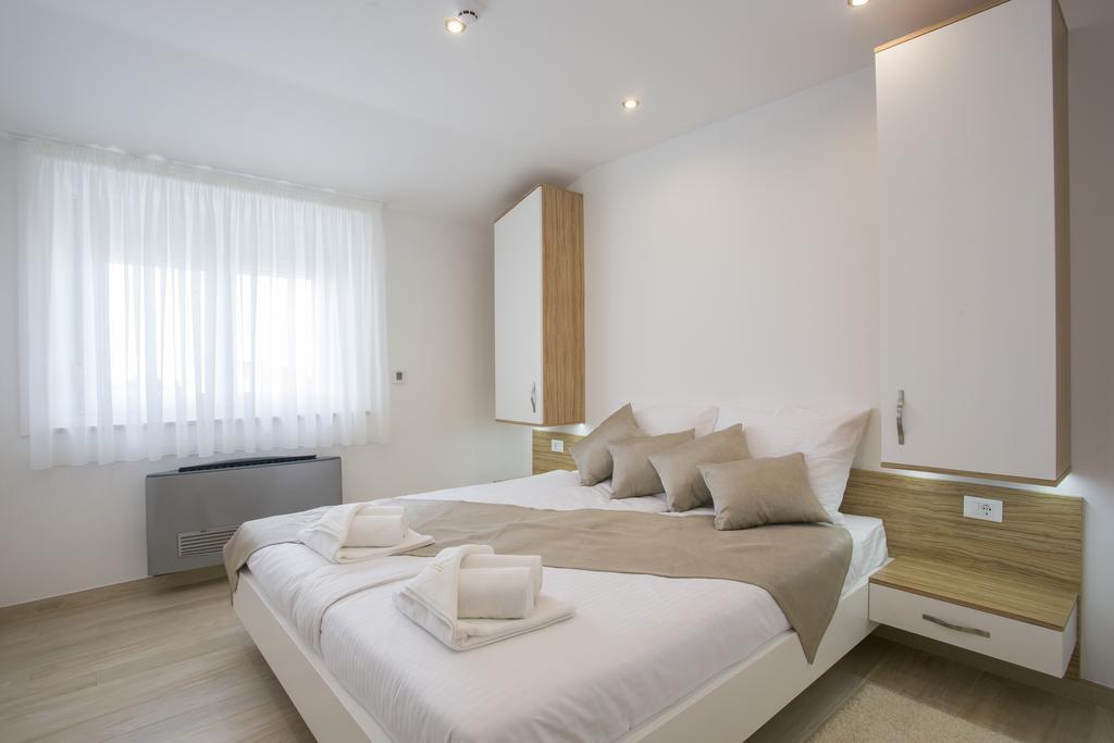 Aparthotel Adrion Pola