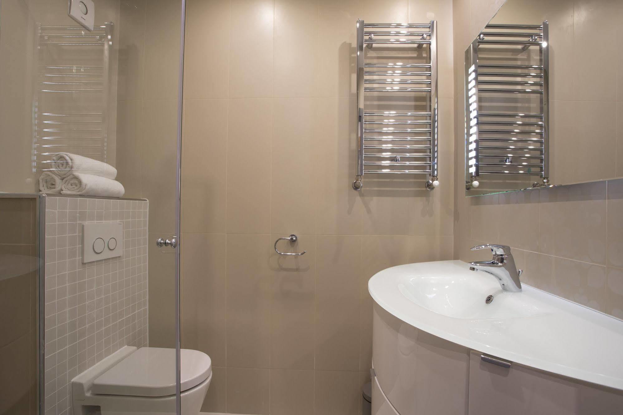 Adrion Aparthotel 4*