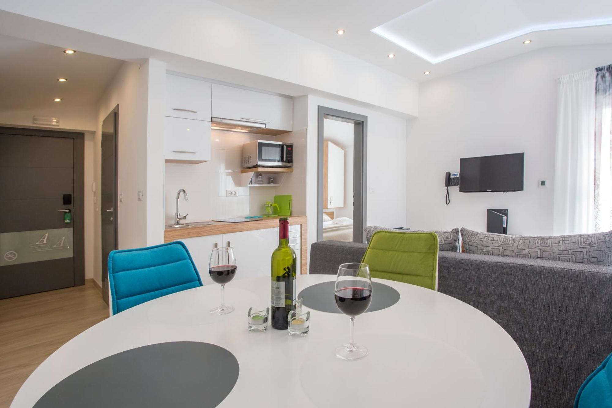 Aparthotel Adrion 4*